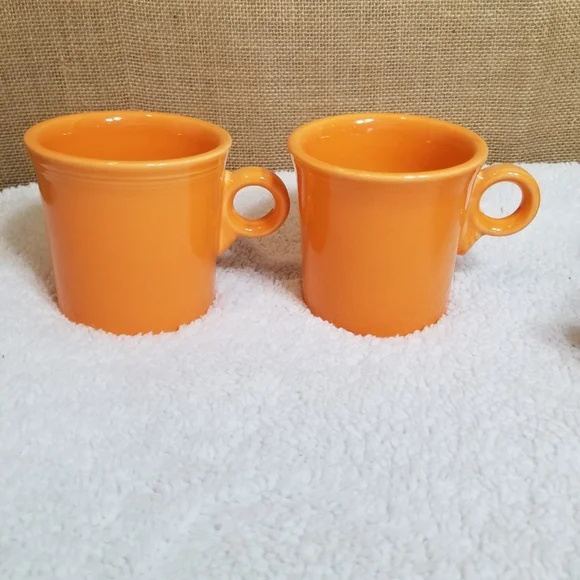 Fiesta Vintage Orange Tom and Jerry Homer Laughlin Mug Set of 2 - Picture 1 of 4